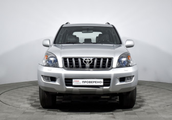 Подержанный автомобиль Toyota Land Cruiser Prado 2008 года (2 фото)
