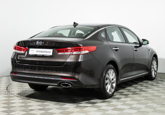 Подержанный автомобиль Kia Optima Sedan 2017 года (5 фото)