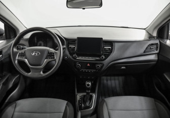 Подержанный автомобиль Hyundai Solaris Sedan 2020 года (10 фото)