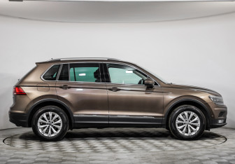 Подержанный автомобиль Volkswagen Tiguan 2017 года (4 фото)