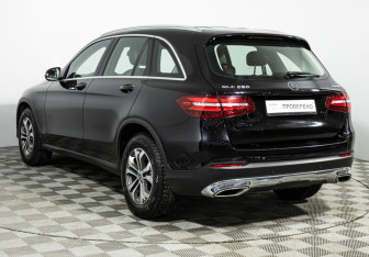 Подержанный автомобиль Mercedes-Benz GLC Coupe 2018 года (7 фото)