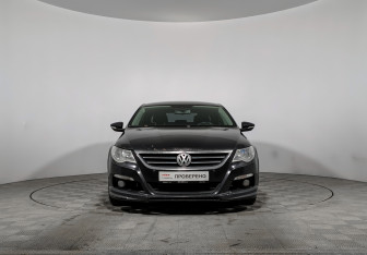 Подержанный автомобиль Volkswagen Passat CC 2011 года (2 фото)