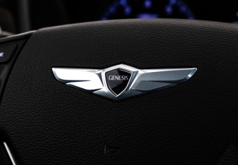 Подержанный автомобиль Hyundai Genesis 2016 года (20 фото)