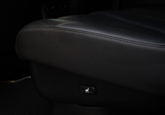 Подержанный автомобиль Lexus LX 2016 года (26 фото)