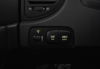 Подержанный автомобиль Kia Sportage 2007 года (18 фото)