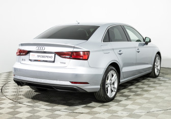 Подержанный автомобиль Audi A3 Sedan 2018 года (5 фото)