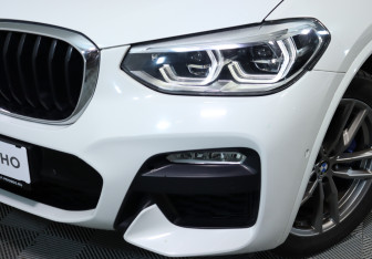Подержанный автомобиль BMW X3 2019 года (10 фото)