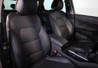 Подержанный автомобиль Hyundai Tucson 2016 года (24 фото)