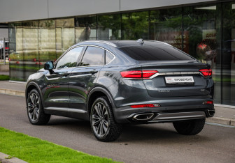 Подержанный автомобиль Geely Tugella 2021 года (8 фото)