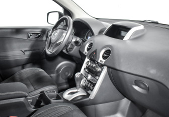 Подержанный автомобиль Renault Koleos 2013 года (13 фото)