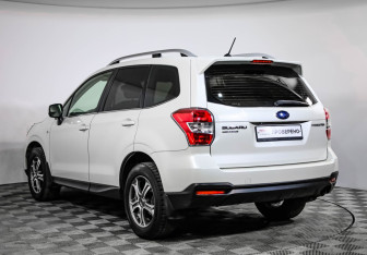 Подержанный автомобиль Subaru Forester Suv 2014 года (7 фото)