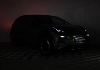 Подержанный автомобиль Zeekr X 2024 года (38 фото)