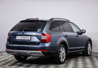 Подержанный автомобиль Skoda Octavia Wagon 2017 года (5 фото)