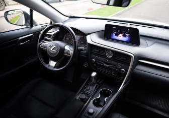 Подержанный автомобиль Lexus RX 2018 года (9 фото)