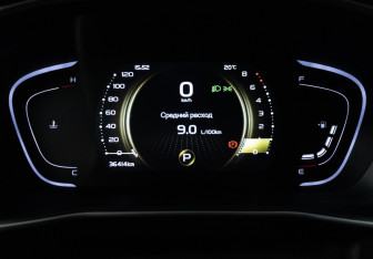 Подержанный автомобиль Geely Coolray 2023 года (12 фото)