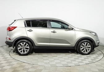 Подержанный автомобиль Kia Sportage 2015 года (4 фото)