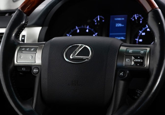 Подержанный автомобиль Lexus GX 2010 года (11 фото)