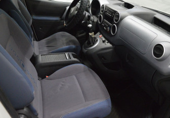 Подержанный автомобиль Citroen Berlingo 2012 года (12 фото)