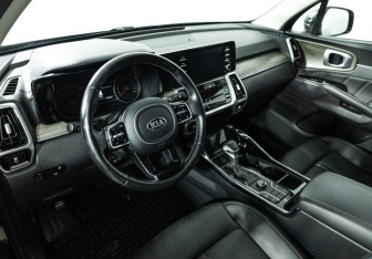 Подержанный автомобиль Kia Sorento 2020 года (11 фото)