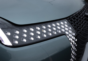 Подержанный автомобиль BYD Yangwang U8 2023 года (7 фото)