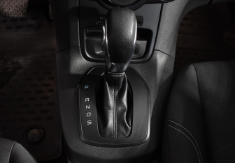 Подержанный автомобиль Ford Fiesta Hatchback 2017 года (16 фото)