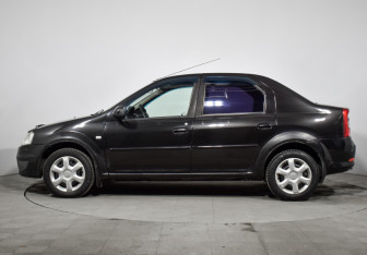 Подержанный автомобиль Renault Logan Sedan 2012 года (8 фото)