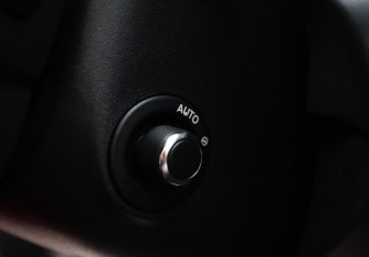 Подержанный автомобиль Jaguar XF Sedan 2016 года (17 фото)