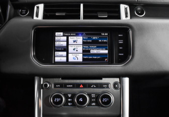 Подержанный автомобиль Land Rover Range Rover Sport 2013 года (18 фото)