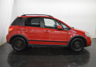 Подержанный автомобиль Suzuki SX4 Hatchback 2008 года (4 фото)