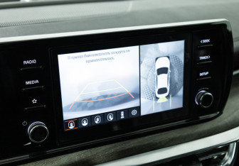 Подержанный автомобиль Kia K5 2020 года (15 фото)