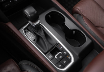 Подержанный автомобиль Hyundai Santa Fe 2019 года (21 фото)