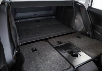 Подержанный автомобиль Volkswagen Tiguan 2015 года (28 фото)