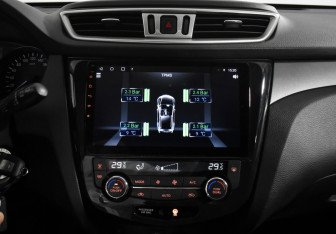Подержанный автомобиль Nissan X-Trail 2017 года (16 фото)