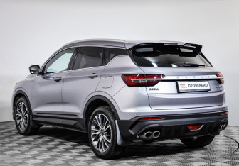 Подержанный автомобиль Geely Coolray 2022 года (7 фото)