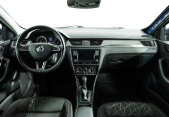 Подержанный автомобиль Skoda Rapid Liftback 2019 года (13 фото)