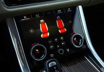 Подержанный автомобиль Land Rover Range Rover Sport 2020 года (23 фото)