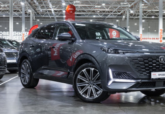 Подержанный автомобиль Changan UNI-K 2024 года (6 фото)