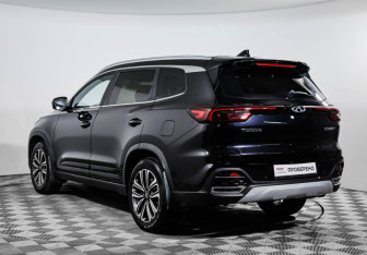 Подержанный автомобиль Chery Tiggo 8 2021 года (25 фото)