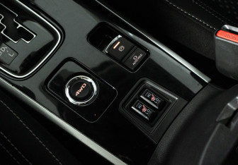 Подержанный автомобиль Mitsubishi Outlander 2019 года (17 фото)