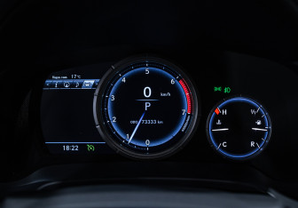 Подержанный автомобиль Lexus RX 2020 года (14 фото)