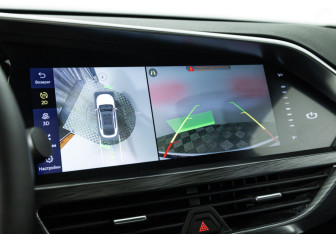 Подержанный автомобиль Geely Tugella 2023 года (24 фото)