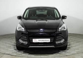 Подержанный автомобиль Ford Kuga 2015 года (2 фото)