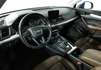 Подержанный автомобиль Audi Q5 2017 года (11 фото)