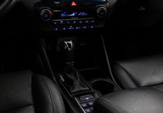 Подержанный автомобиль Hyundai Tucson 2017 года (12 фото)