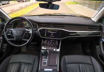 Подержанный автомобиль Audi A6 Sedan 2020 года (11 фото)