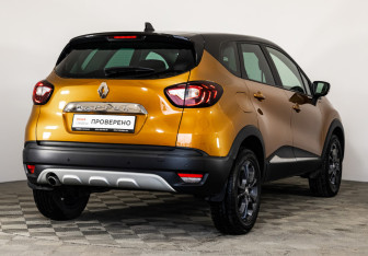 Подержанный автомобиль Renault Kaptur 2022 года (5 фото)