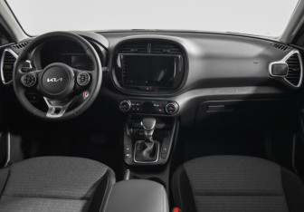 Подержанный автомобиль Kia Soul 2022 года (13 фото)