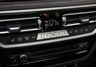 Подержанный автомобиль BMW X3 2021 года (24 фото)