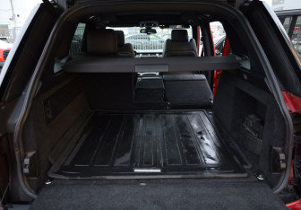 Подержанный автомобиль Land Rover Range Rover 2013 года (36 фото)