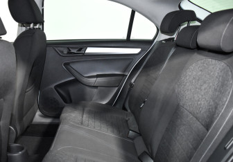 Подержанный автомобиль Skoda Rapid Liftback 2020 года (12 фото)